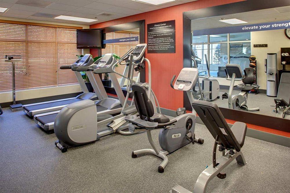 קולוניאל הייטס Hampton Inn Petersburg - Southpark Mall מתקנים תמונה