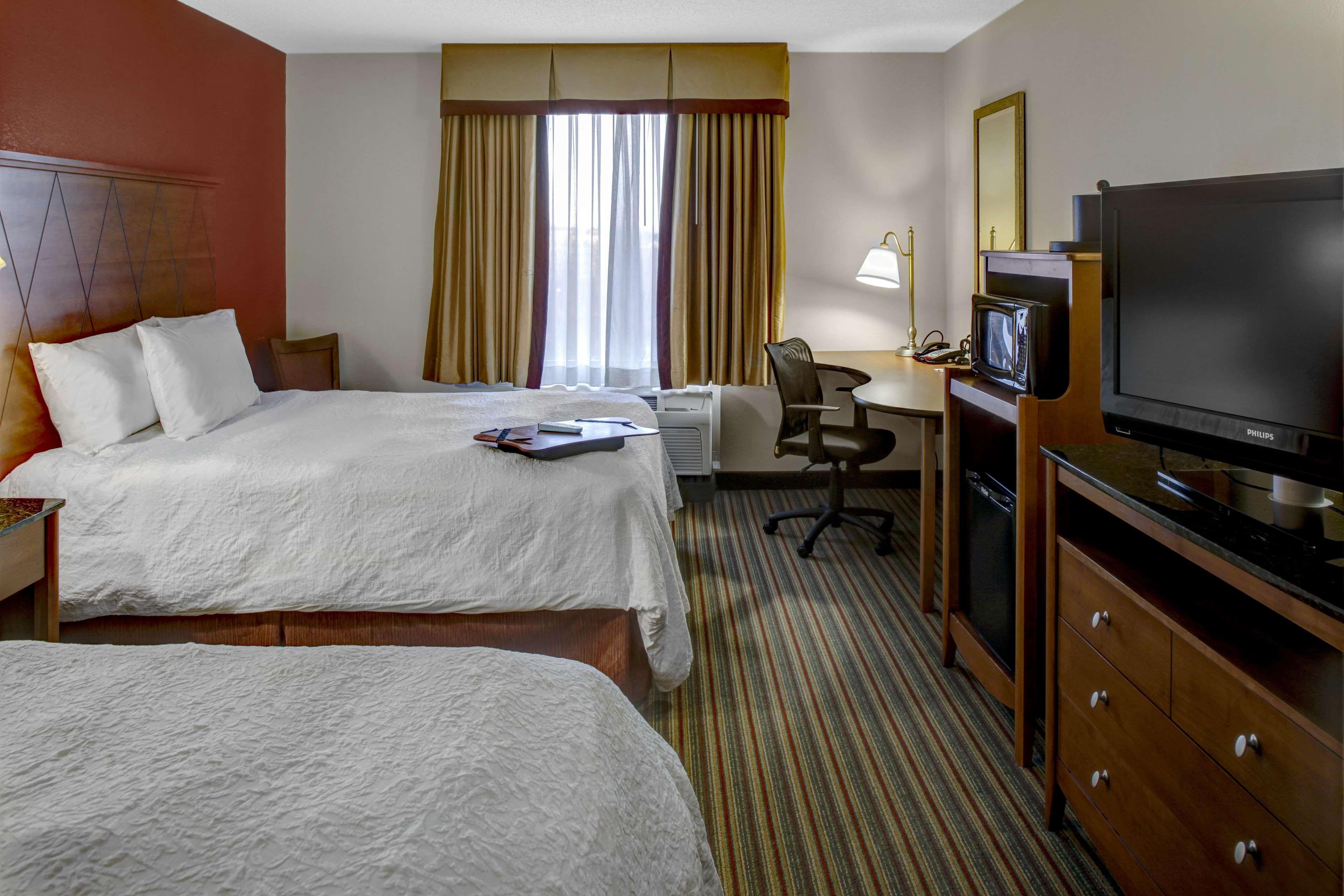 קולוניאל הייטס Hampton Inn Petersburg - Southpark Mall מראה חיצוני תמונה