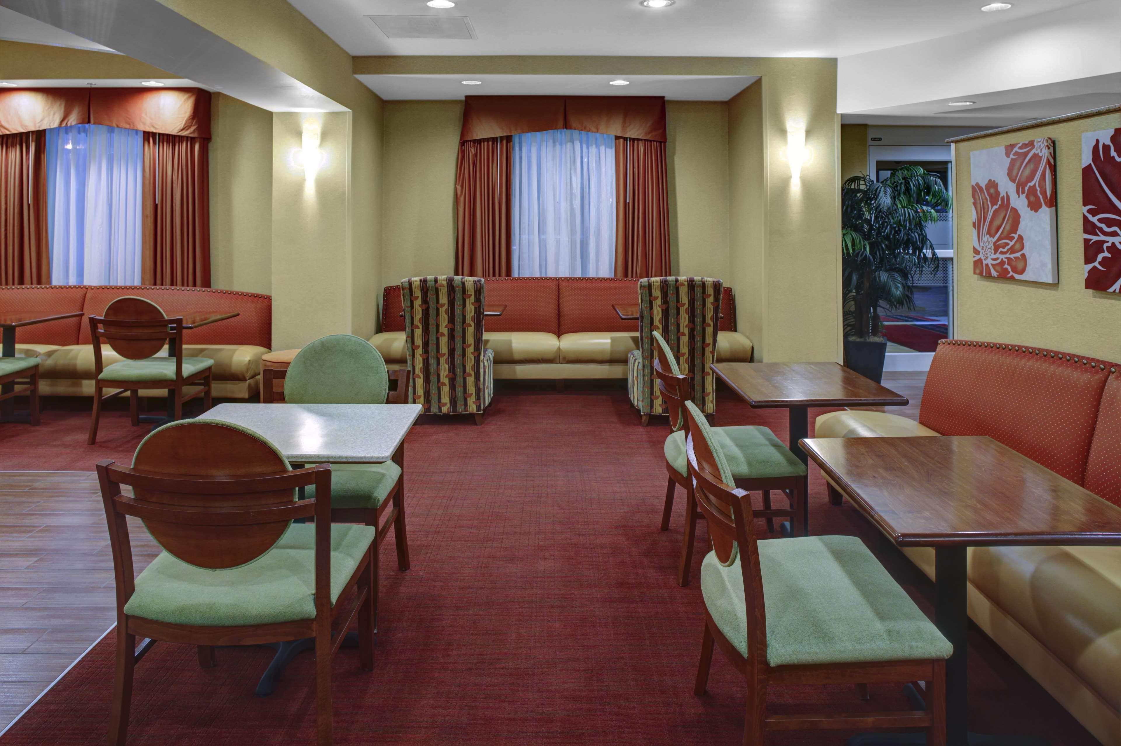 קולוניאל הייטס Hampton Inn Petersburg - Southpark Mall מראה חיצוני תמונה
