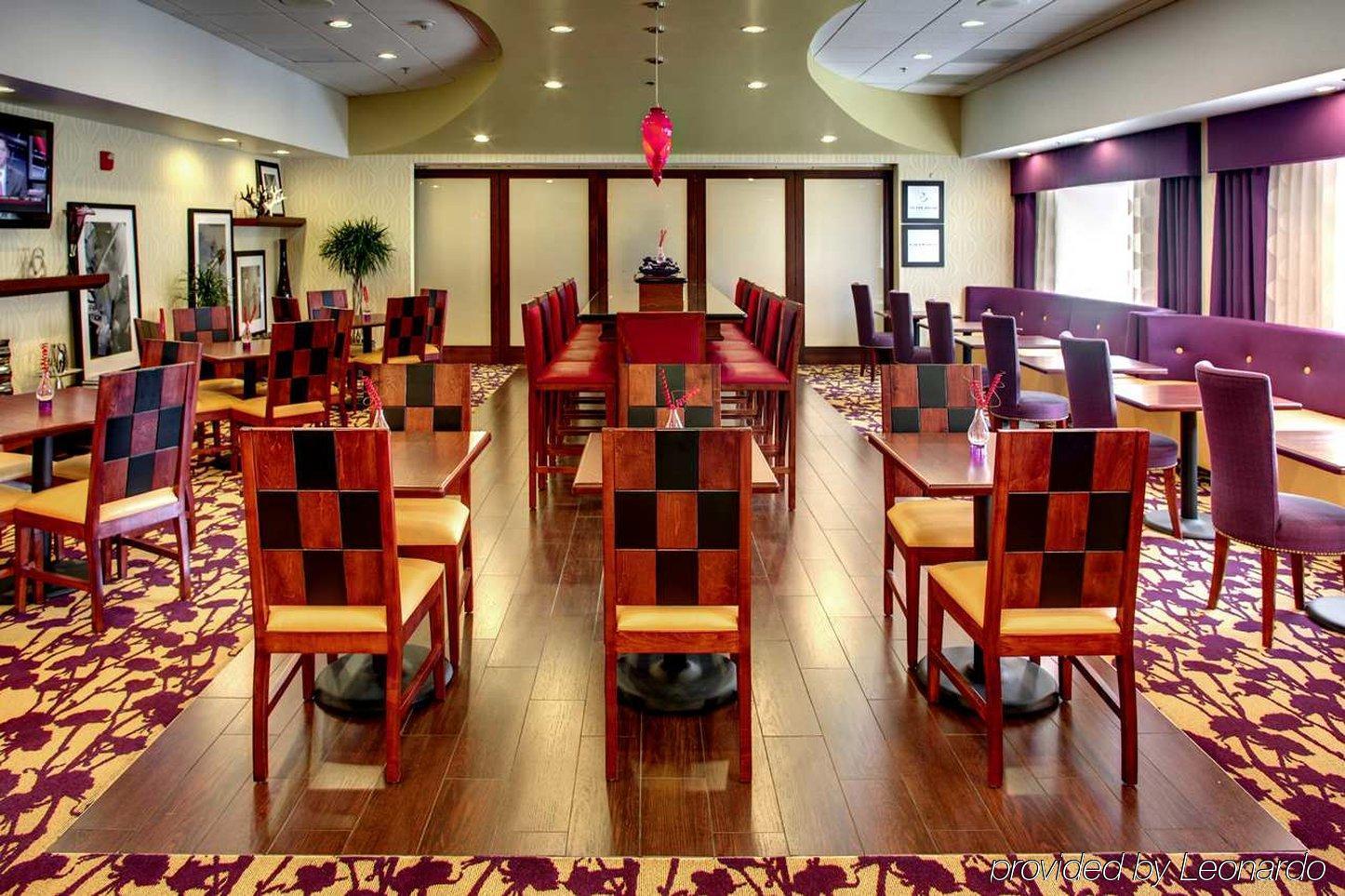 קולוניאל הייטס Hampton Inn Petersburg - Southpark Mall מסעדה תמונה