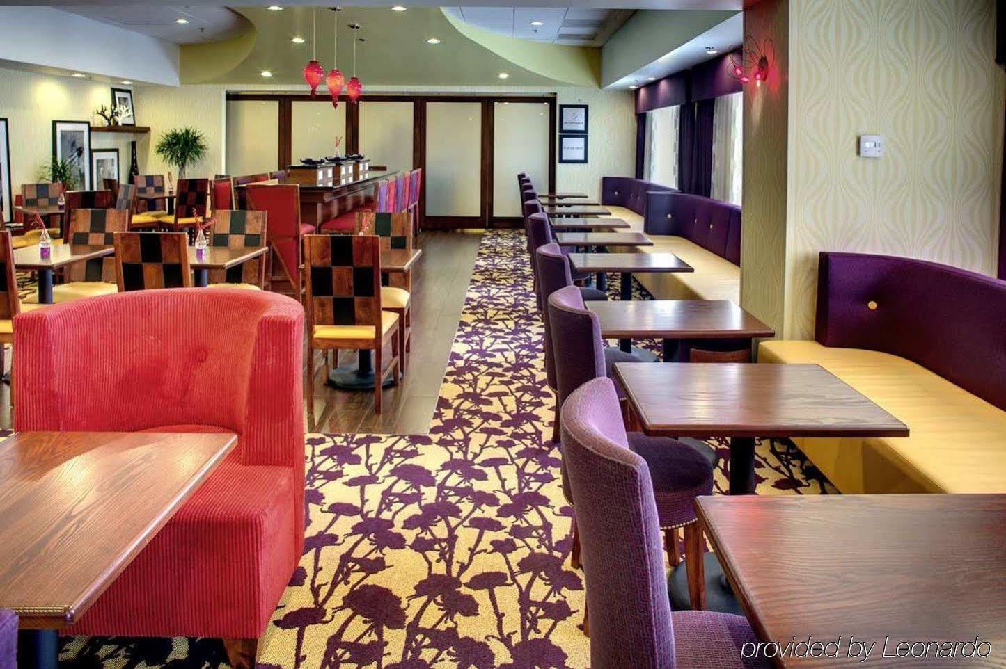 קולוניאל הייטס Hampton Inn Petersburg - Southpark Mall מסעדה תמונה